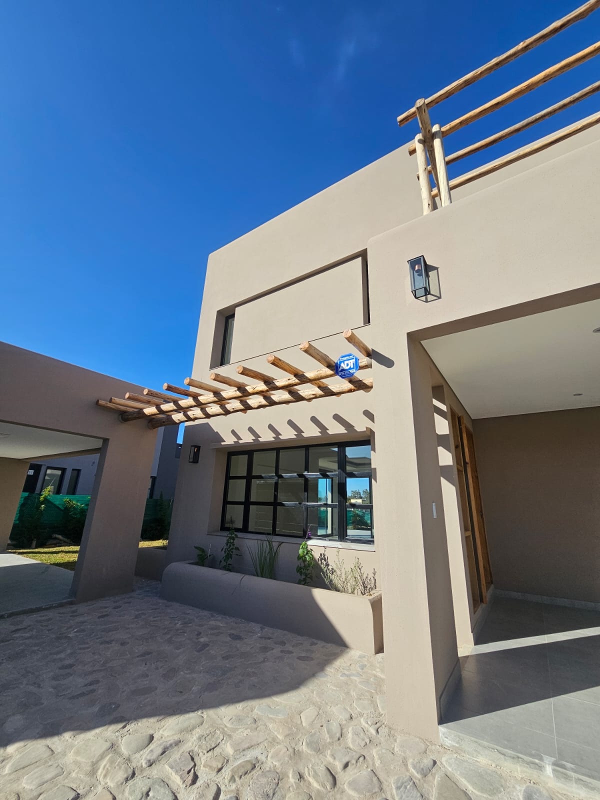 Acceso exterior de Trinidad I